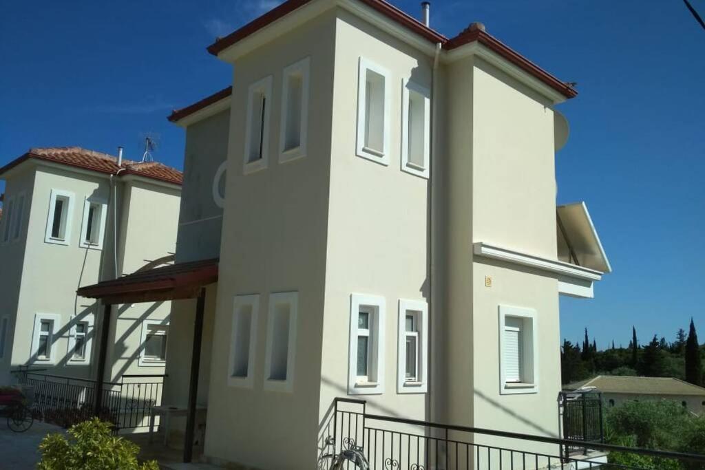 Sea View Apartment Maisonette Sívota Екстериор снимка